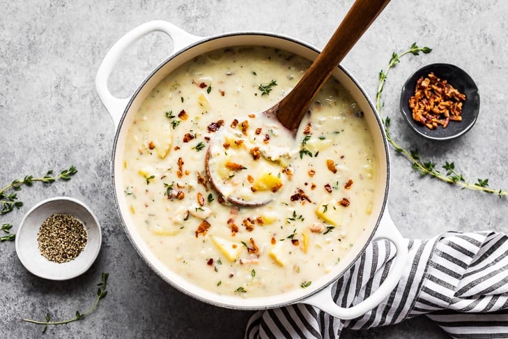 Healthy New England Dairy-Free Clam Chowder: Gluten-Free & Whole30